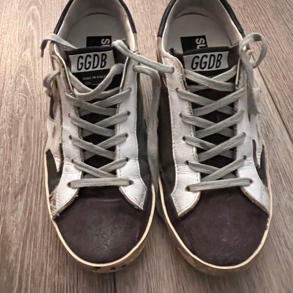 Golden Goose Superstar Sneaker - Picture 1 of 5